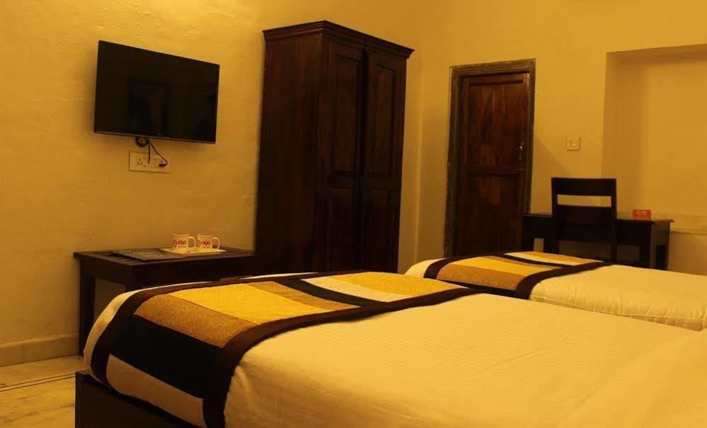 Oyo 1159 Hotel Chandra Prakash Ουνταϊπούρ Εξωτερικό φωτογραφία