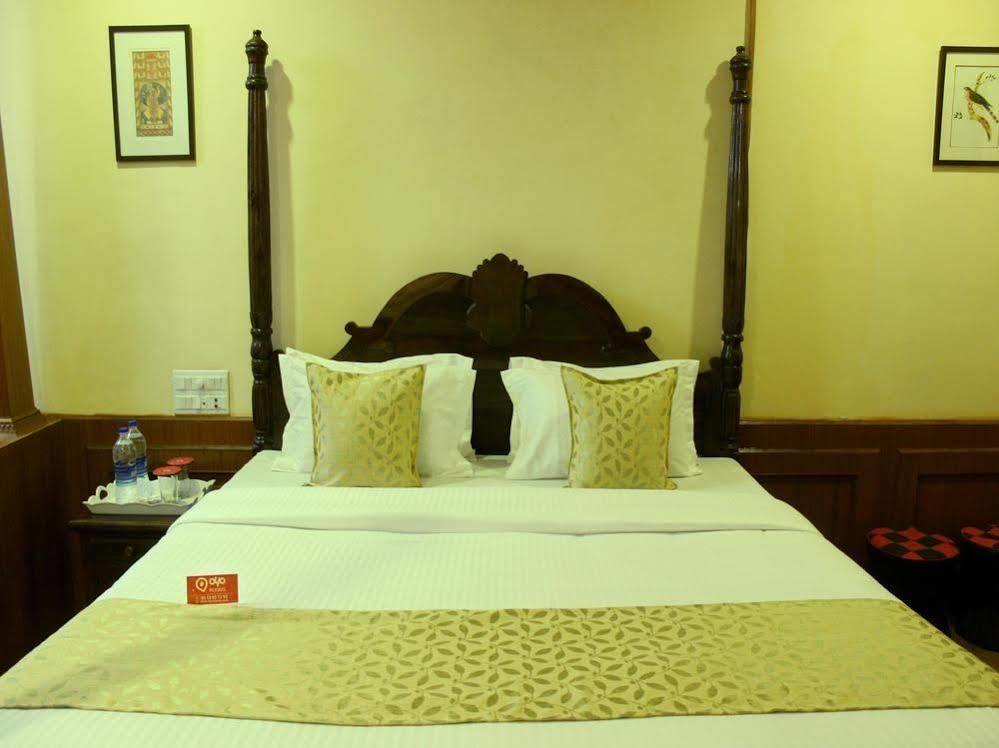 Oyo 1159 Hotel Chandra Prakash Ουνταϊπούρ Εξωτερικό φωτογραφία