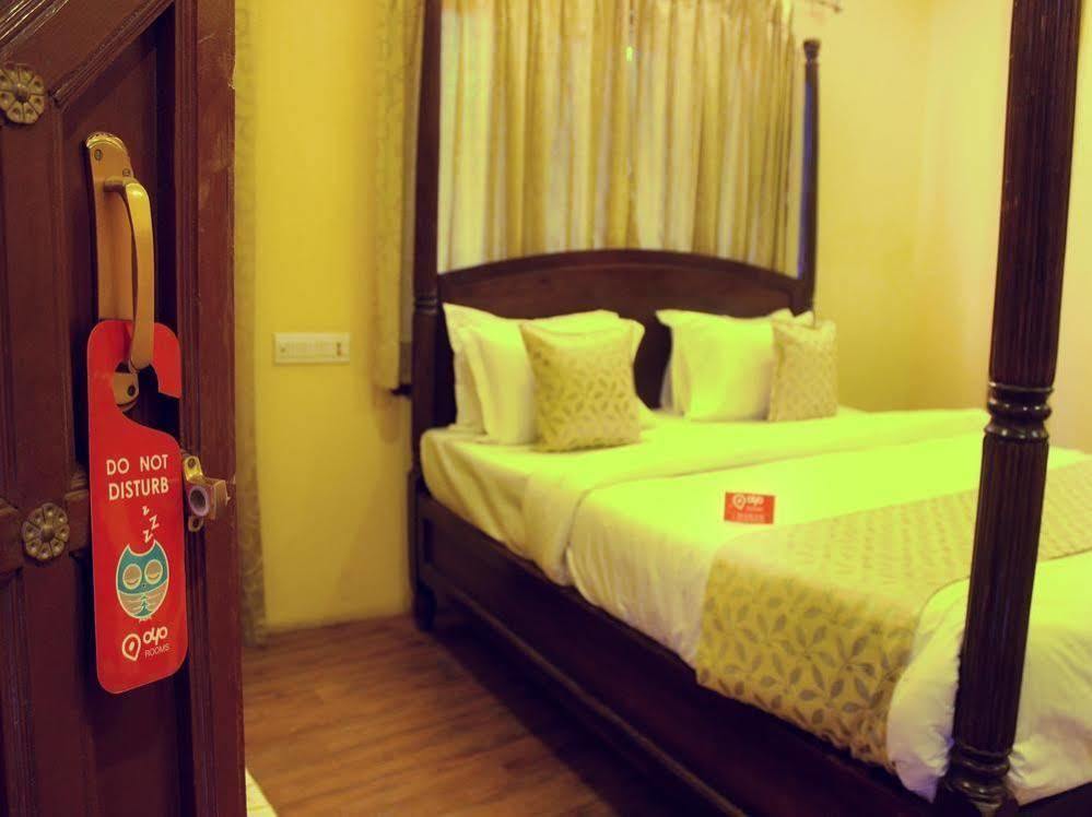 Oyo 1159 Hotel Chandra Prakash Ουνταϊπούρ Εξωτερικό φωτογραφία