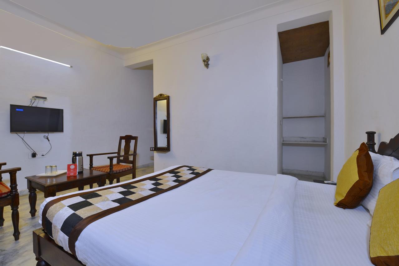 Oyo 1159 Hotel Chandra Prakash Ουνταϊπούρ Εξωτερικό φωτογραφία