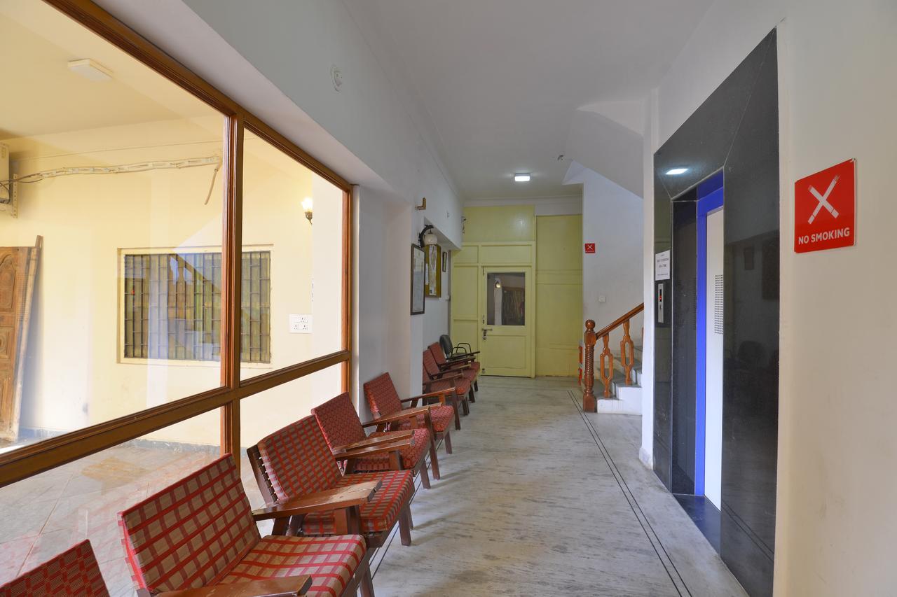 Oyo 1159 Hotel Chandra Prakash Ουνταϊπούρ Εξωτερικό φωτογραφία